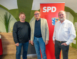 Die beiden OV-Vorsitzenden mit dem Landratskandidaten